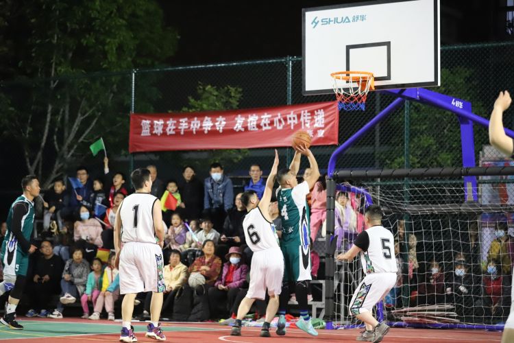 仅彰显