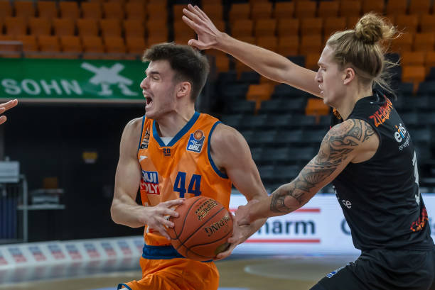 [CBA]常规赛3月15日：山西VS青岛 集锦.